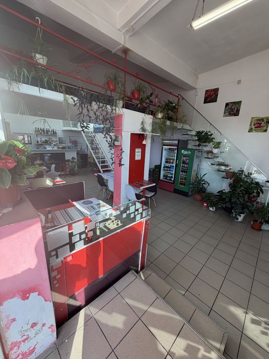 Inchiriez spatiu comercial si hala