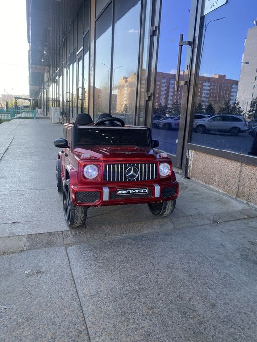 Продам машину с пултом