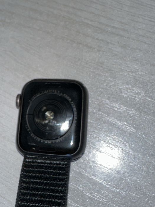 Apple Watch Series 5 (Space Gray, 32 GB