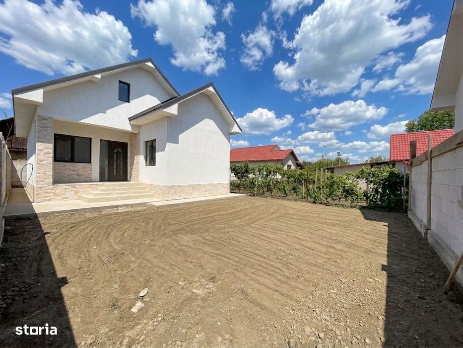 Casă cu 4 Camere | Năvodari