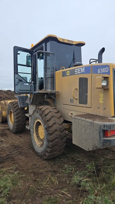 Продам фронтальный погрузчик