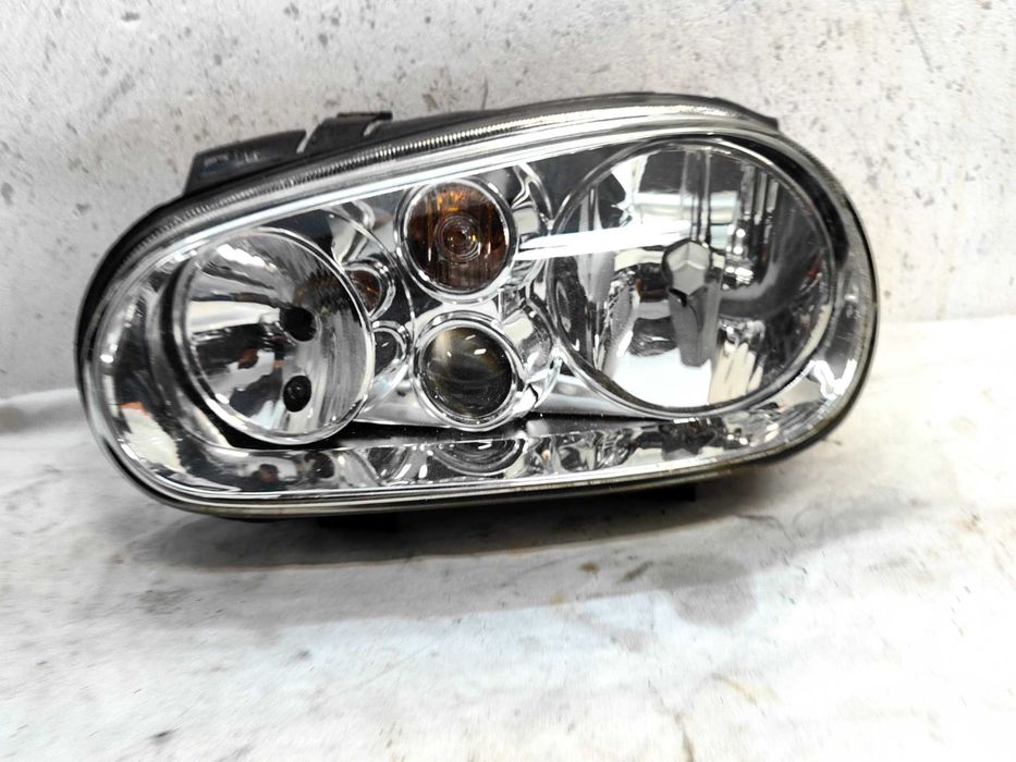 Фар за   Vw Golf 4