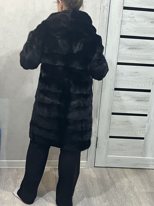 Продаб норковую шубу