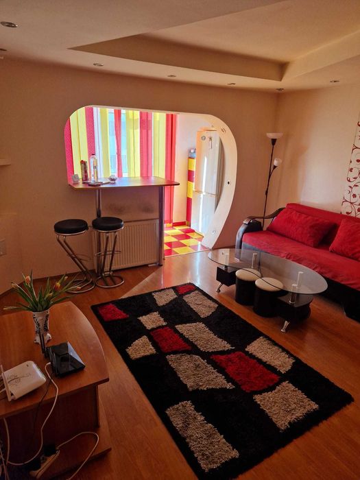 Închiriez apartament
