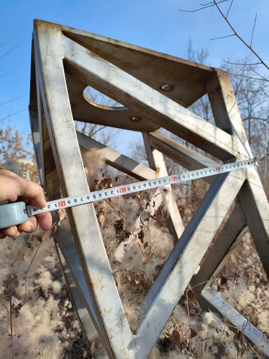 Металлическая арка из фермы