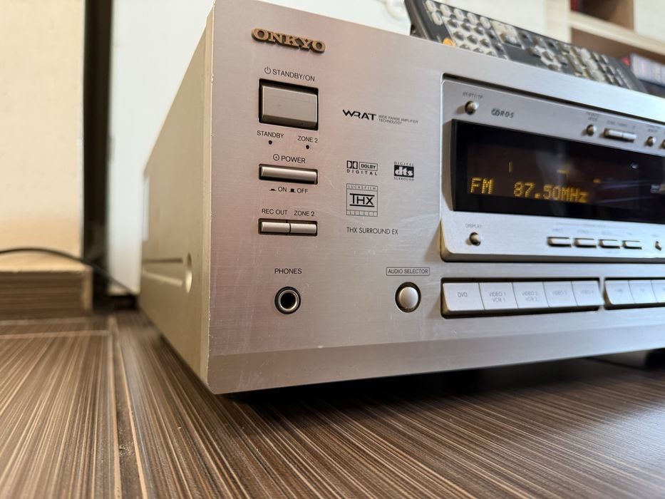 Onkyo TX-DS757 Мощен ресивър