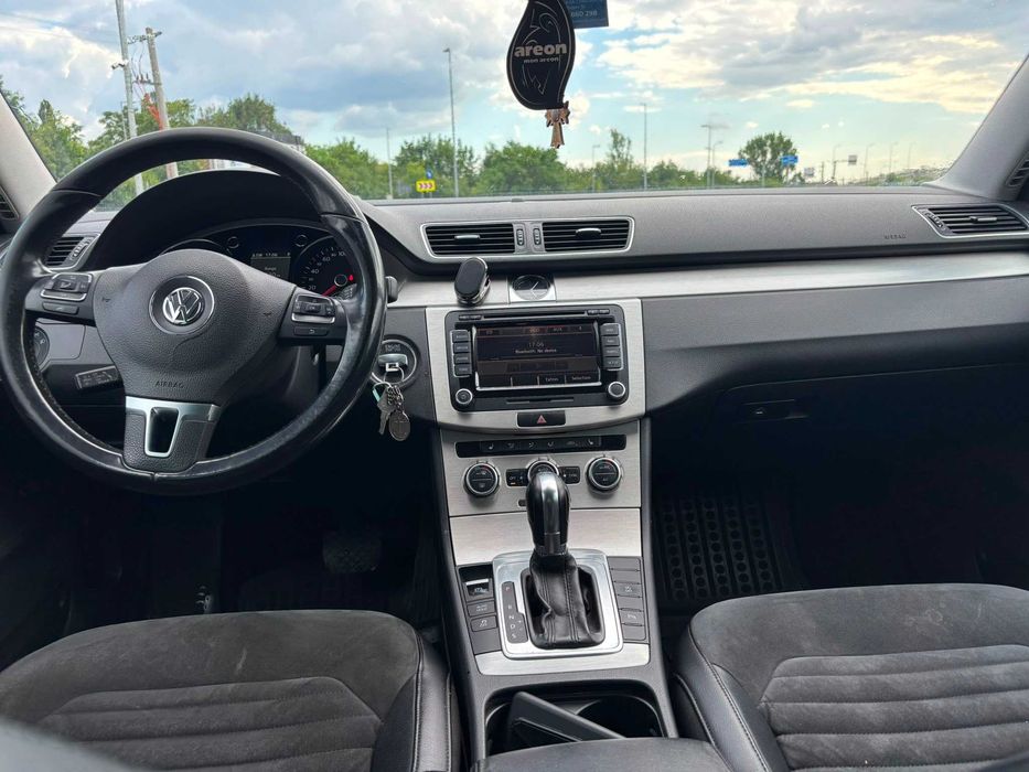 VOLKSWAGEN Passat 2012 — imagine 5