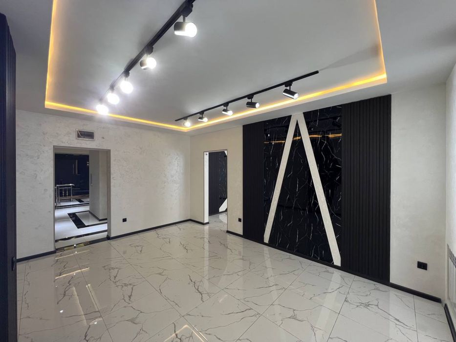 Срочно Сдаётся Нежилое Помещения 1.линия ор-р Айбек метро Шохменд