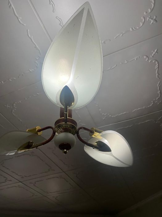 Люстры по 1000 тг