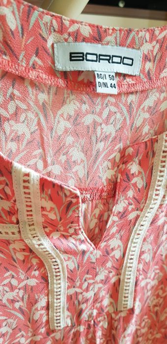 Дамска блуза с къс ръкав