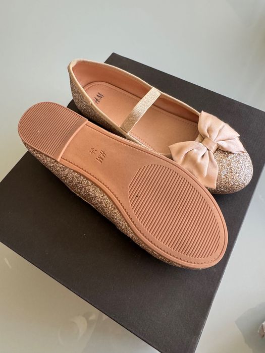 Златни пантофки H&M