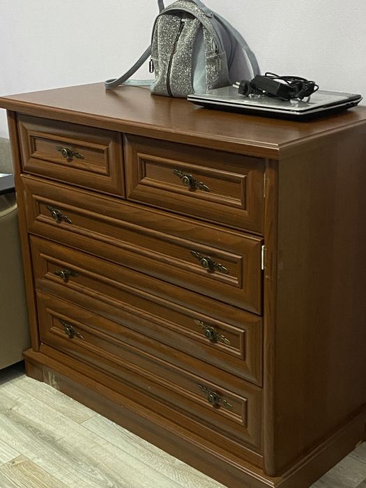 Продам комод в хорошем состояний.