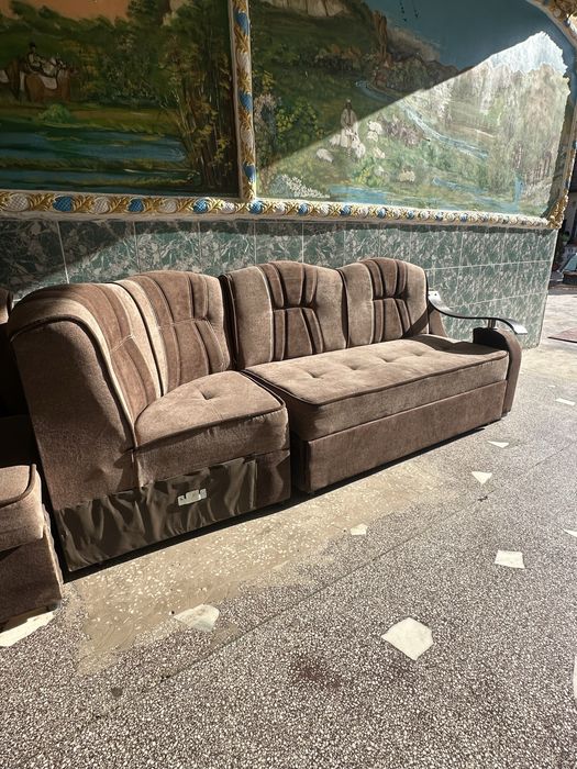 Vand canapea noua pret negociabil