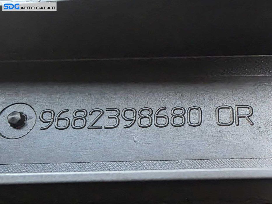 Tub Tubulatura Conducta Admisie Aer Citroen C4 1.6 HDI 2004 - 2010 Cod 9682398680 [N6333]