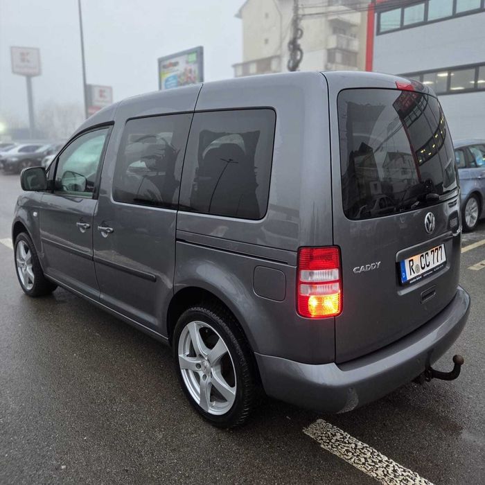 VW Caddy 2.0 TDI manual