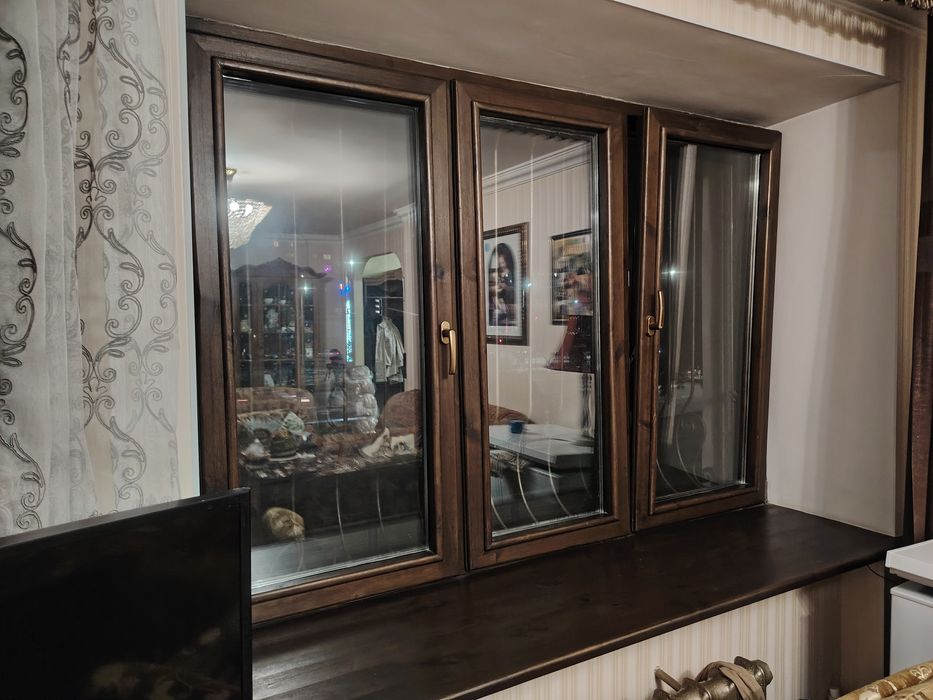 Продам квартиру трехкомнатную