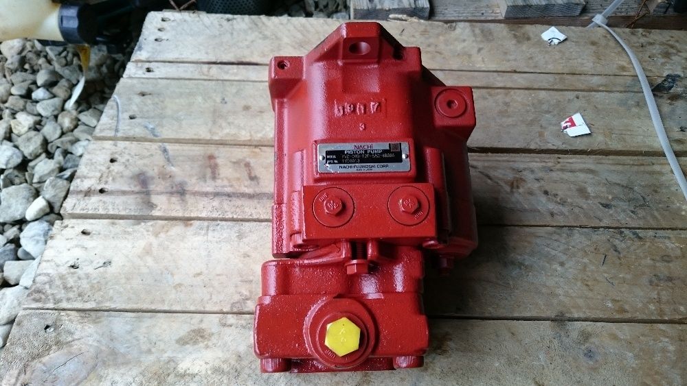 Pompe hidraulice Nachi pt. miniexcavatoare noi