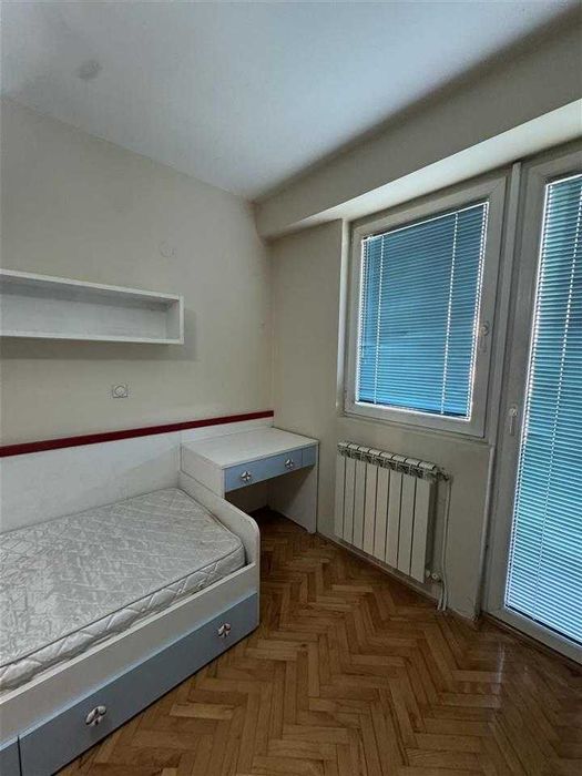 Дава се под наем Тристаен апартамент в Пловдив, Западен - 79 кв.м за 438.6 € - Снимка #6