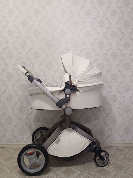 Продам коляску HOT MOM