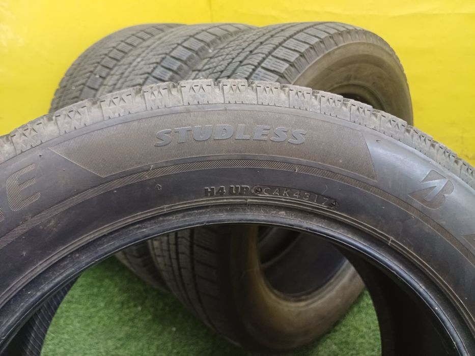 Шины 225 55 R17 BRIDGESTONE комплект