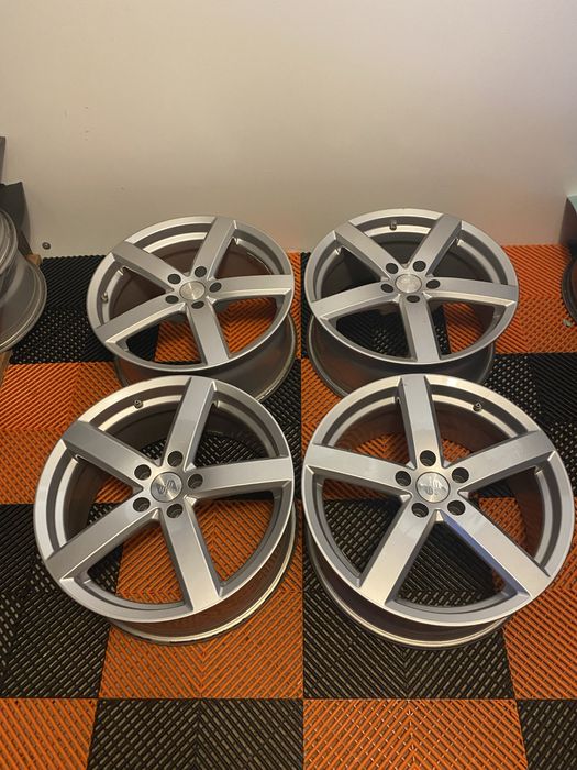 Jante Mercedes-Benz E , C , V Class pe 18