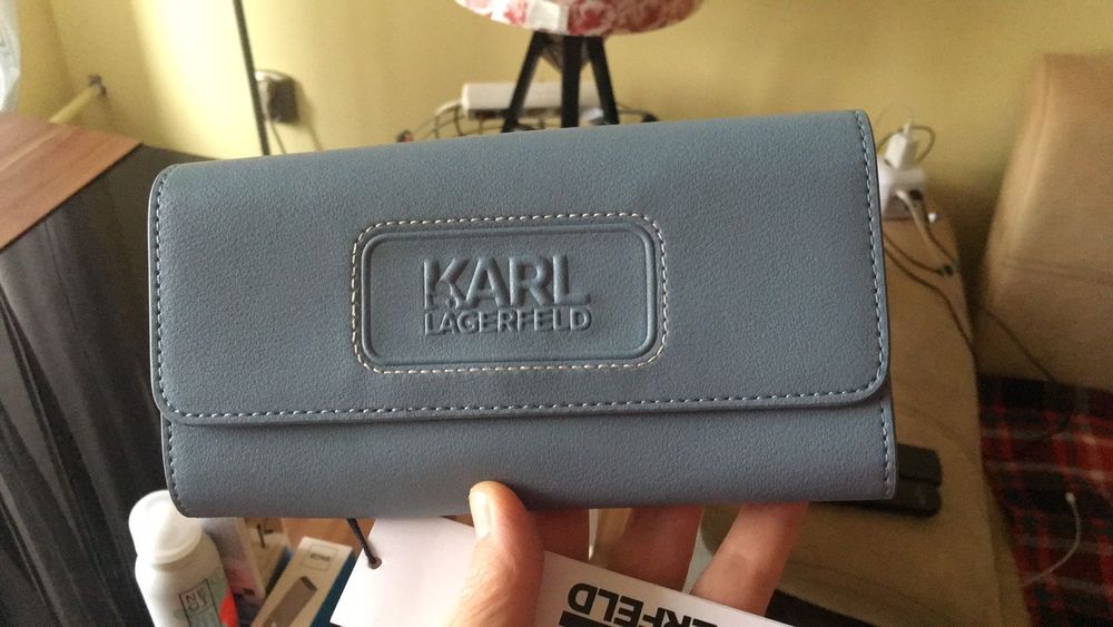 Нови маркови портмонета,,Love Moschino