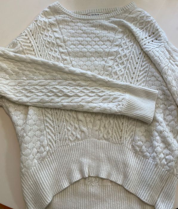 Пуловер Guess,пролетен,бял