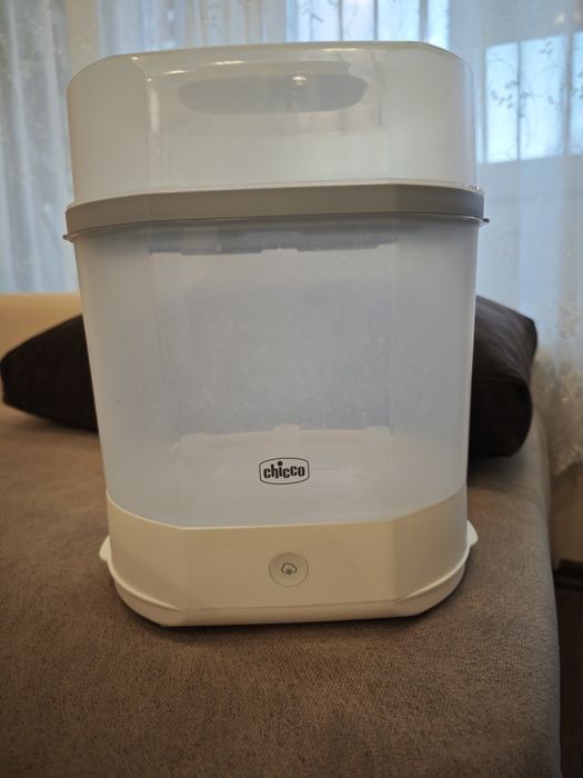 Стерилизатор за шишета