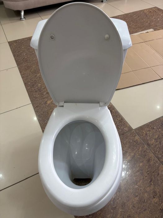 Продается унитаз бу