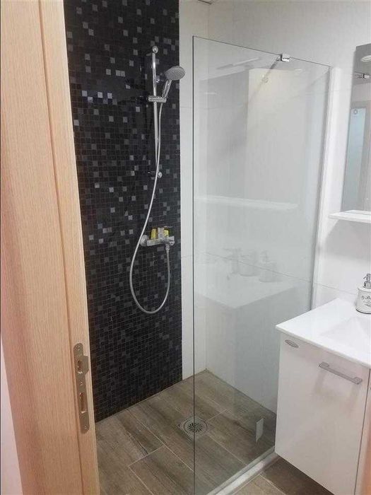 Дава се под наем Двустаен апартамент в Бургас, Славейков - 56 кв.м за 193.8 € - Снимка #3