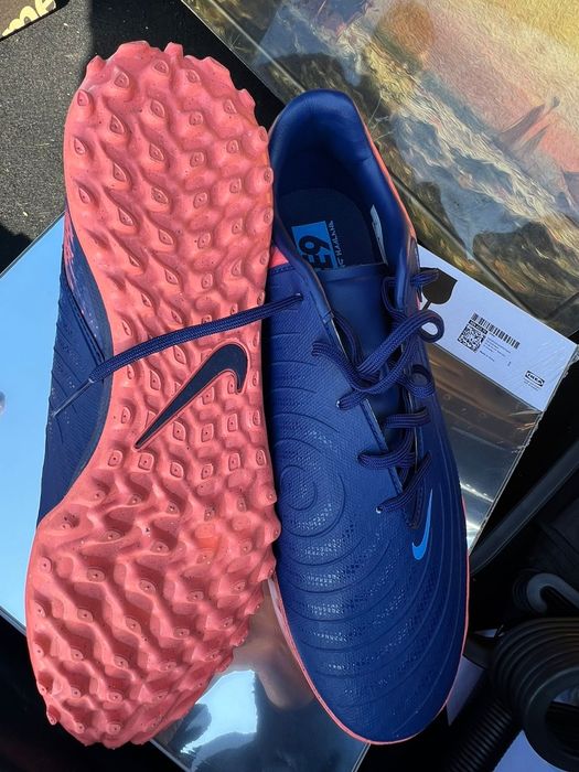 Vând adidași Nike originali