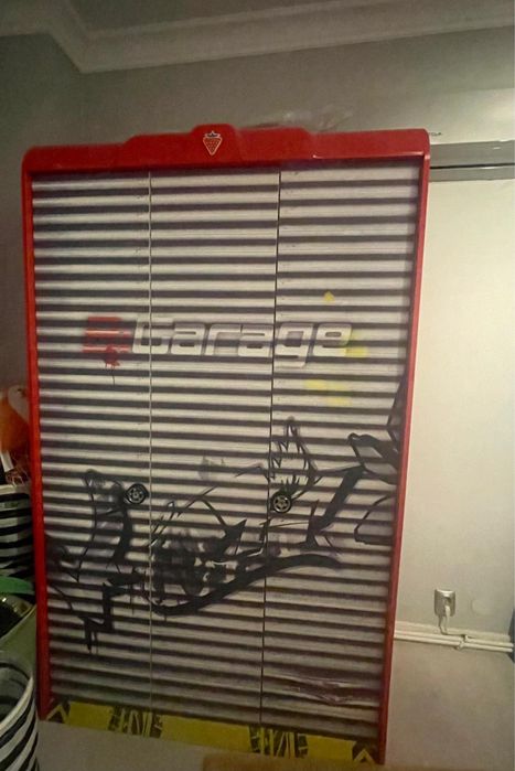 Dormitor Champion Racer