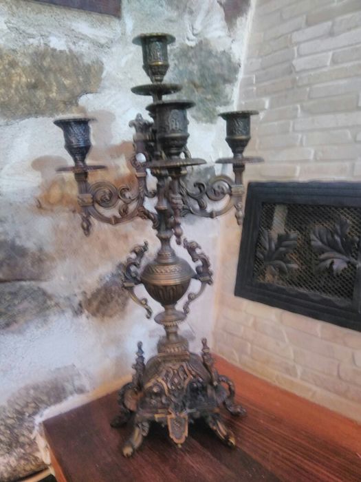 Продавам огромен Френски бронзов свещник петица Рококо