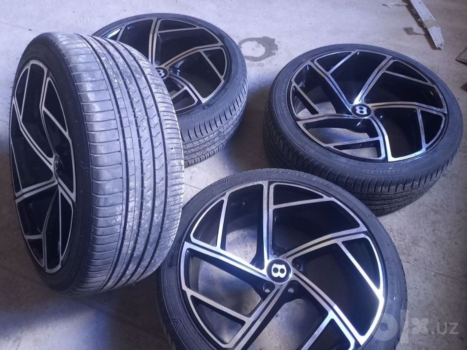 245/45Z/R20 размердаги Bentley диска баллон комплект сотилади.