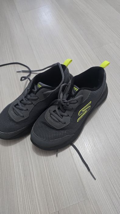 Adidasi baieti, marime 35