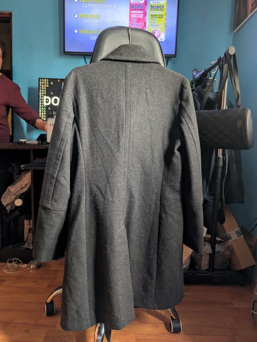 Palton bărbați Benetton, 80% lână, mărimea XS/S (IT 44) – ca nou