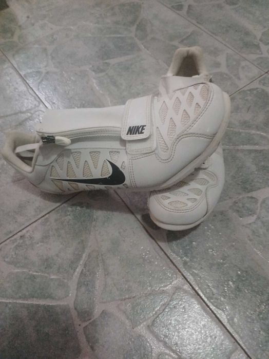 Шпайкове nike 39