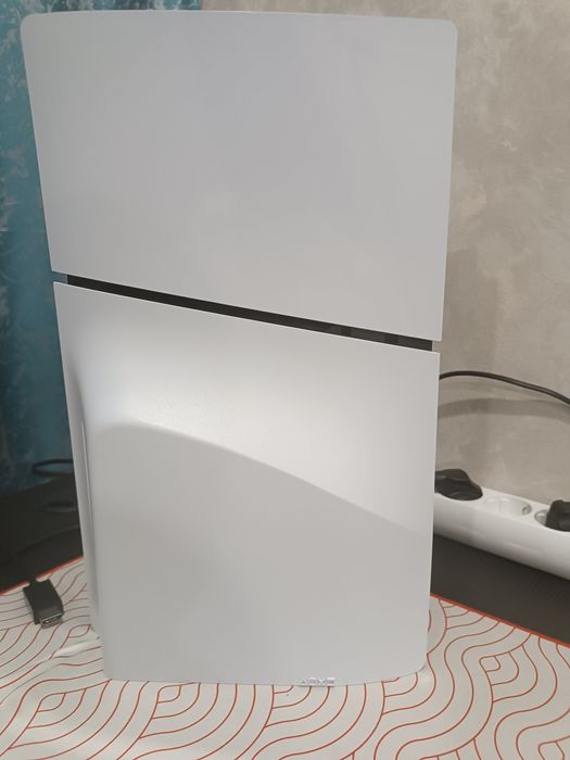 Продам ps5 slim 1TB