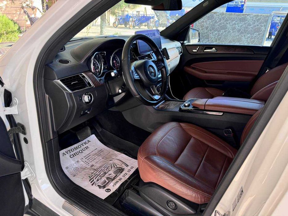 Mersedes benz GLS400