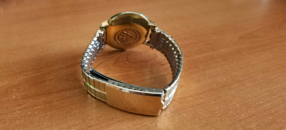 Часовник Fortis Skylark