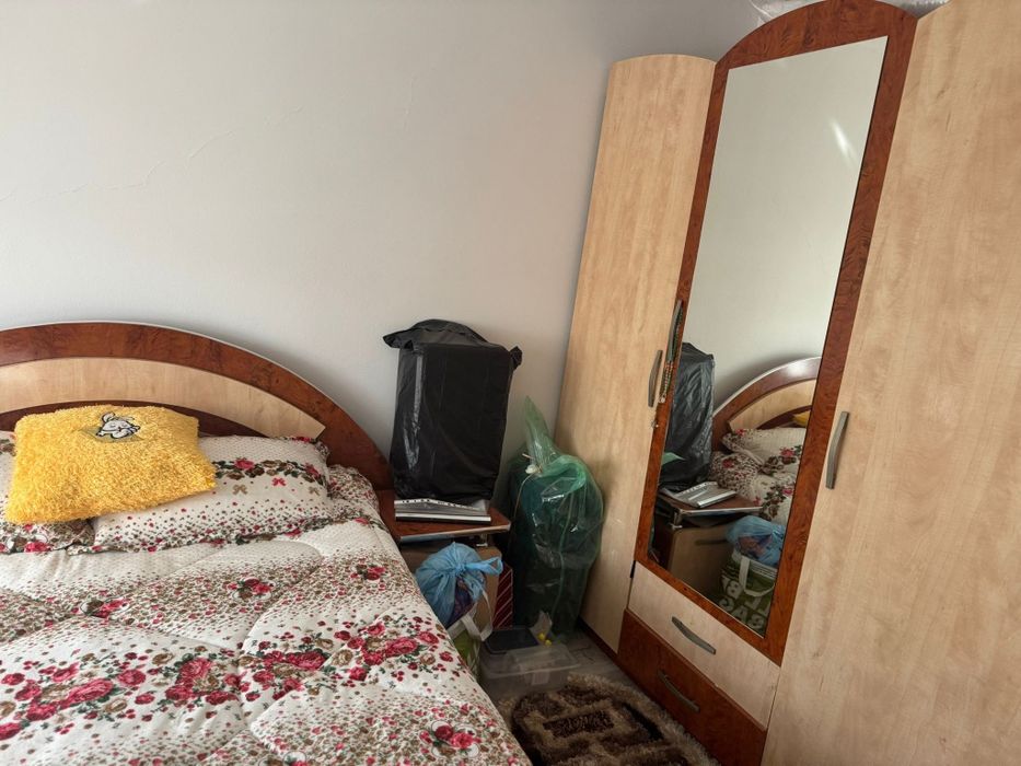 Vând apartament decomandat Valea roșie  etaj 10