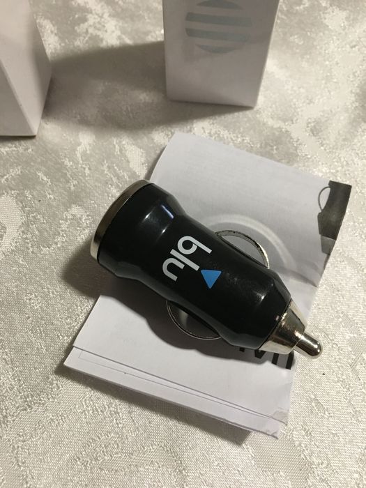 USB адаптер за автомобилна запалка