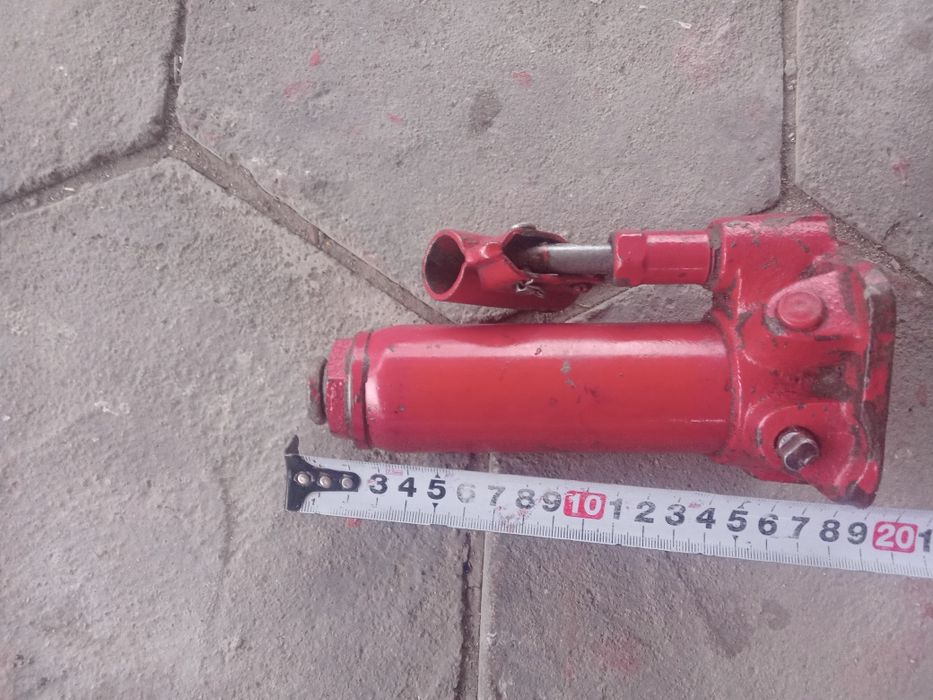 Домкрат гидравлический