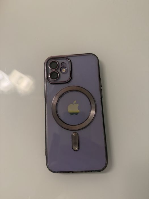 IPhone 12 в добро състояние 260лв