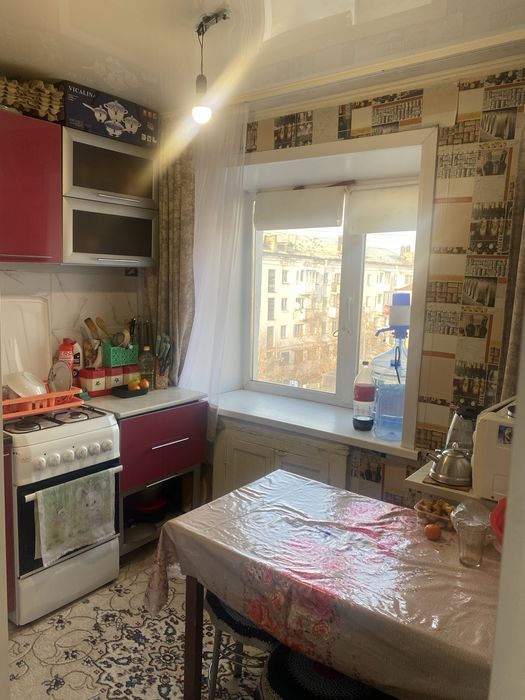 Продам 2 - комн. кв