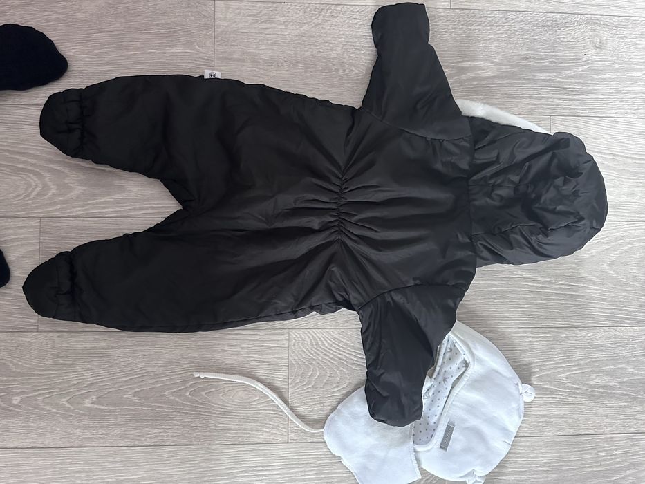 Комбинезон  74 размер со снудом и шапочкой