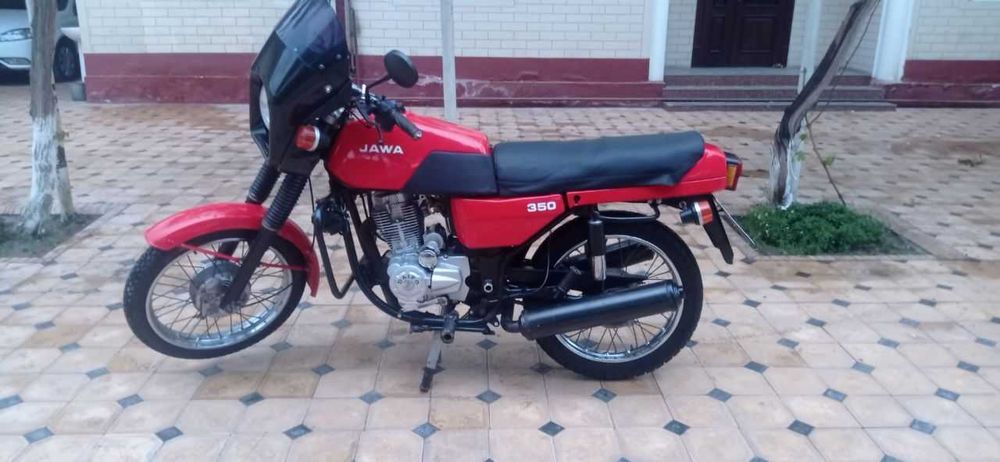 Motatsikl qizil rangli 200 kubali