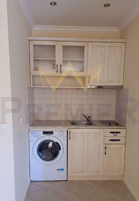 Продава се Двустаен апартамент в Созопол - 68 кв.м за 1370 €/кв.м - Снимка #3