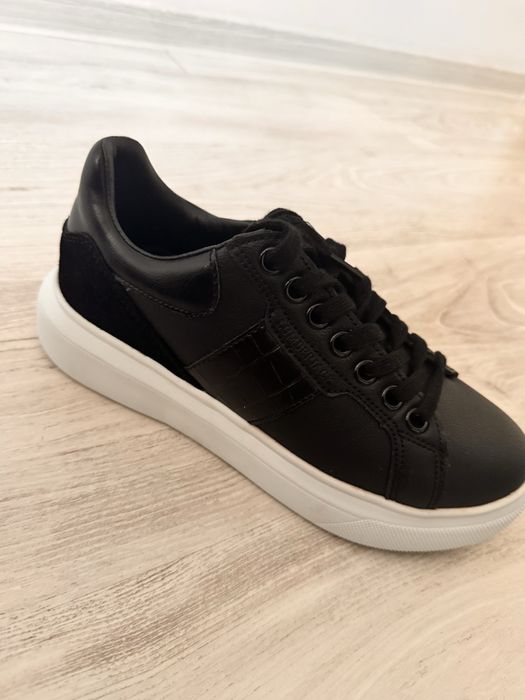 Adidasi Lumbrejack 2025