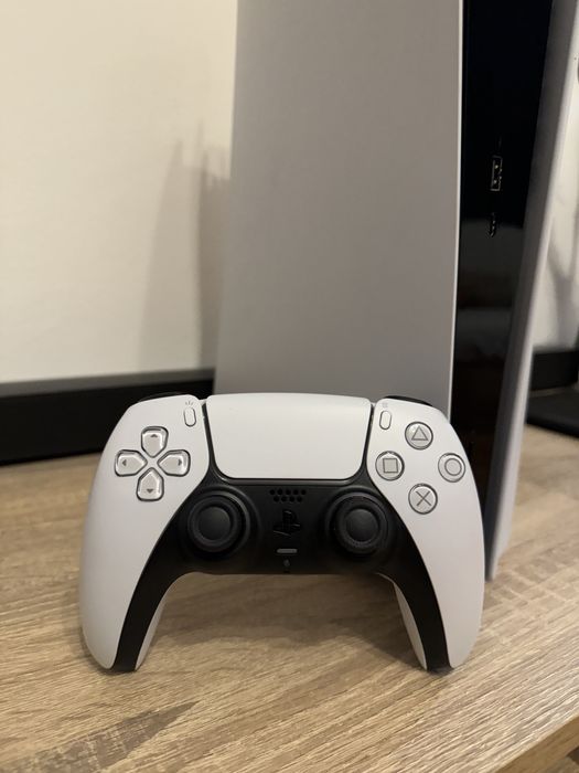 Playstation 5, disc edition, 825GB, state perfecta de functionare